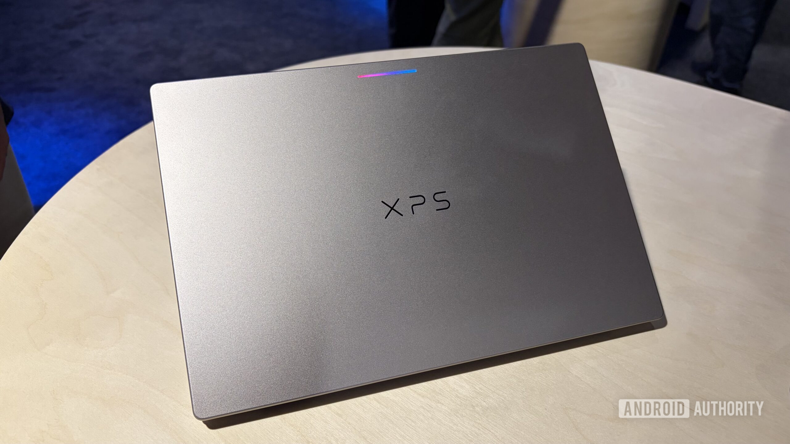 Dell XPS Googlebook lid with Glowbar Dell XPS Googlebook lid with Glowbar