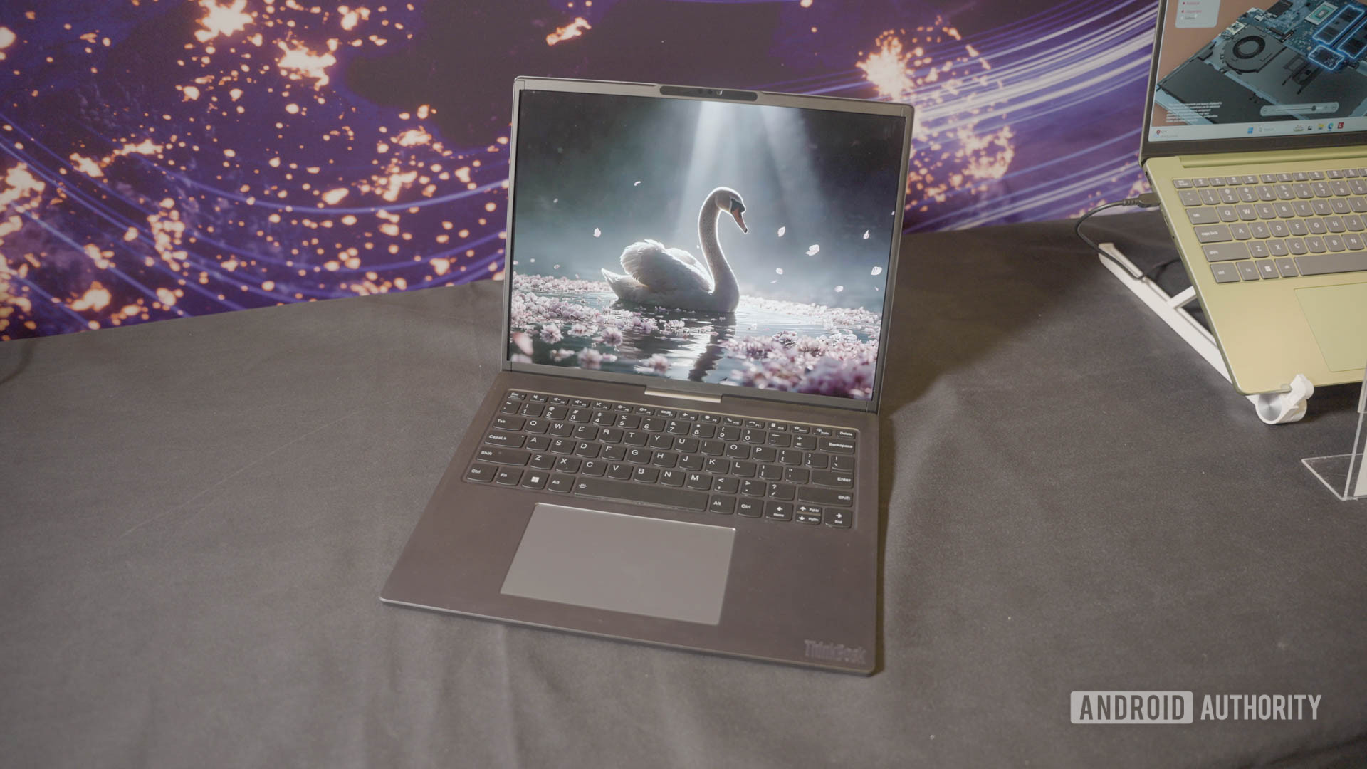 Lenovo Project Swan Concept (4 of 9)