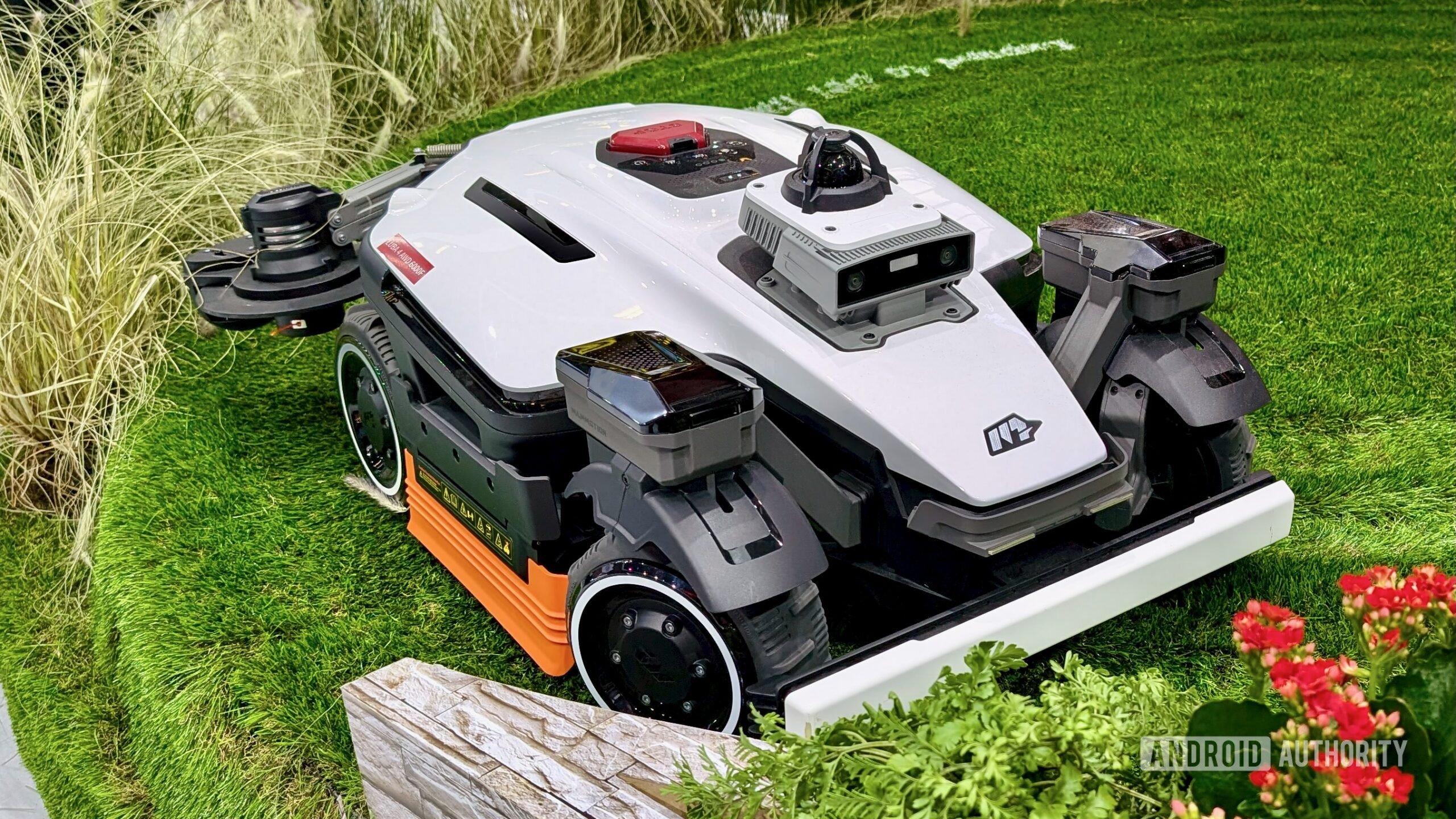 Mammotion LUBA 4 AWD IFA 2026 3 of 6