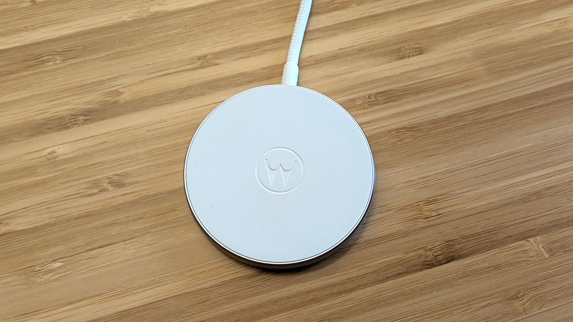 Moto Snap Charger 1 Moto Snap Charger 1