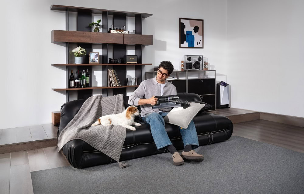Cleaning-sofa-using-Narwal-V50-Cube-vacuum