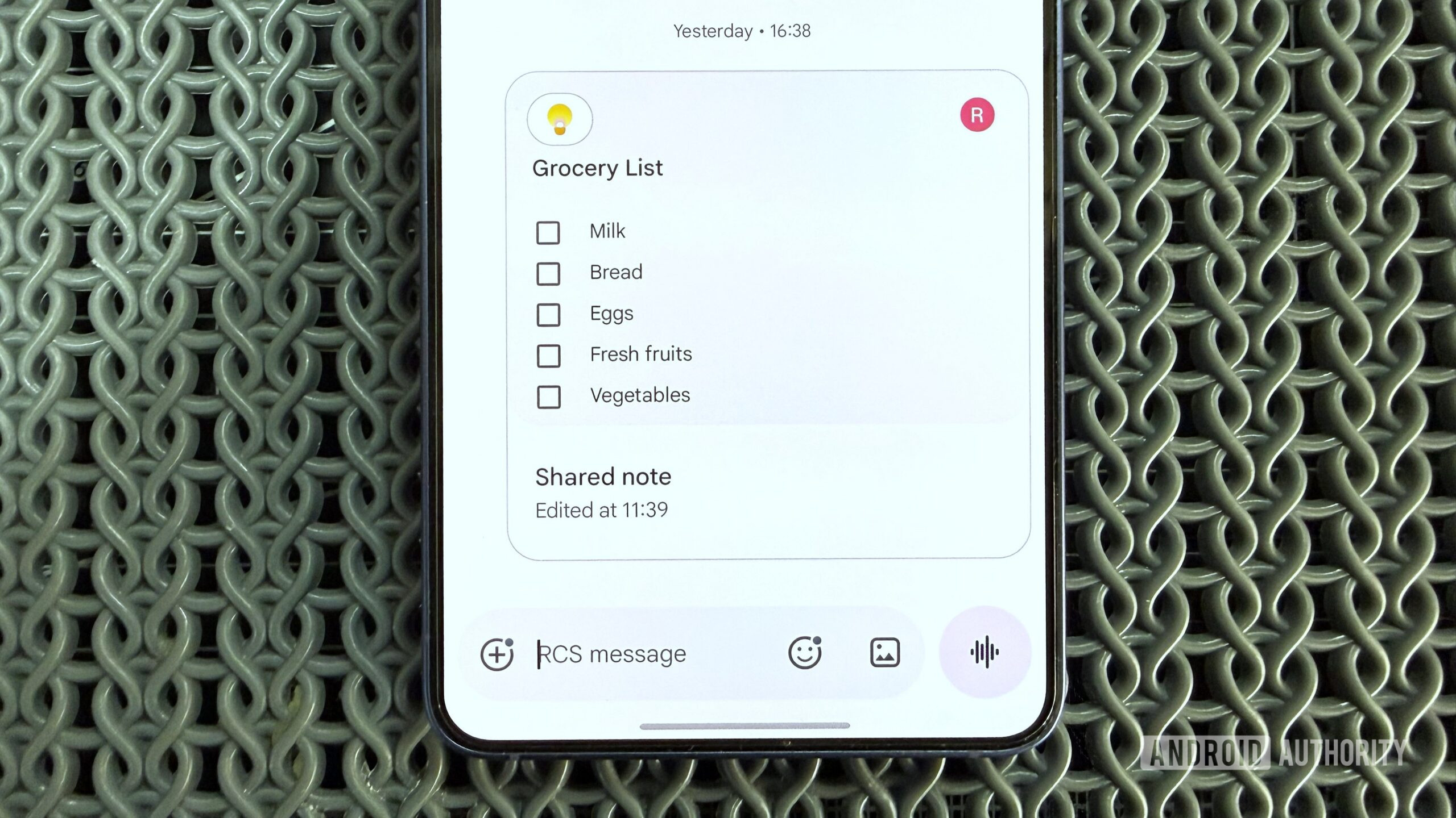 Phone showing Google Keep note in Google Messages Phone showing Google Keep note in Google Messages