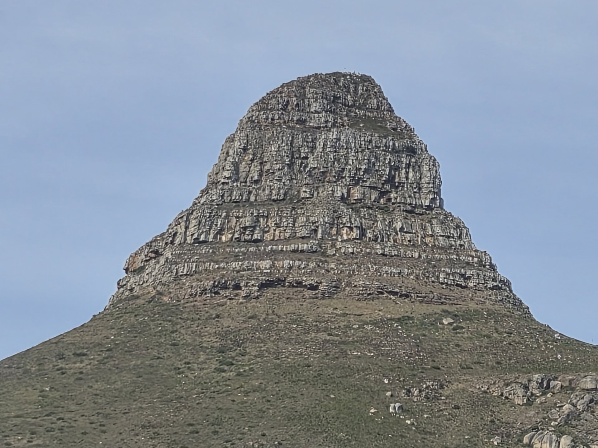 Samsung Galaxy Z Fold 8 10x Sea Point and Signal Hill scaled