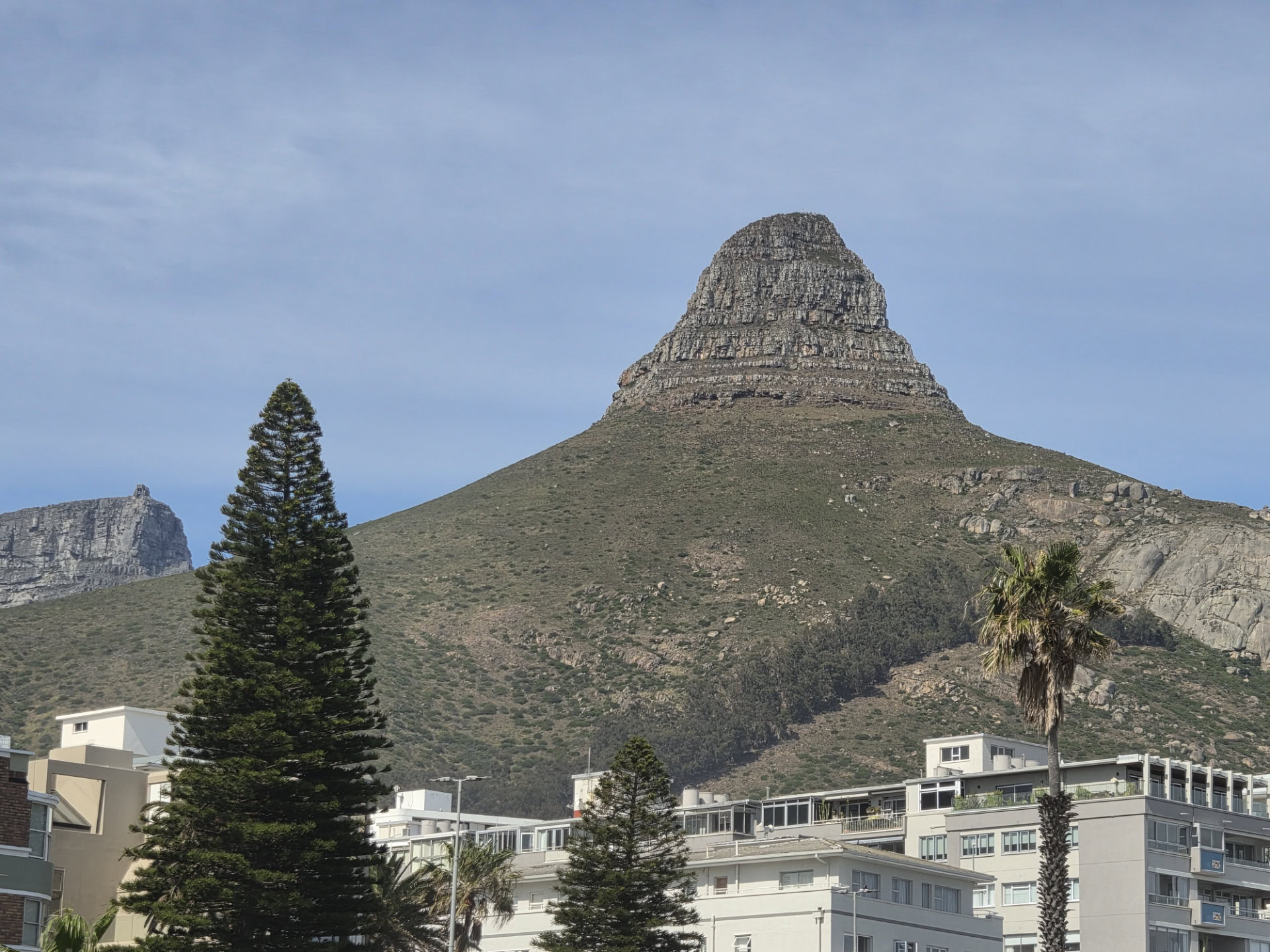 Samsung Galaxy Z Fold 8 4x Sea Point and Signal Hill scaled
