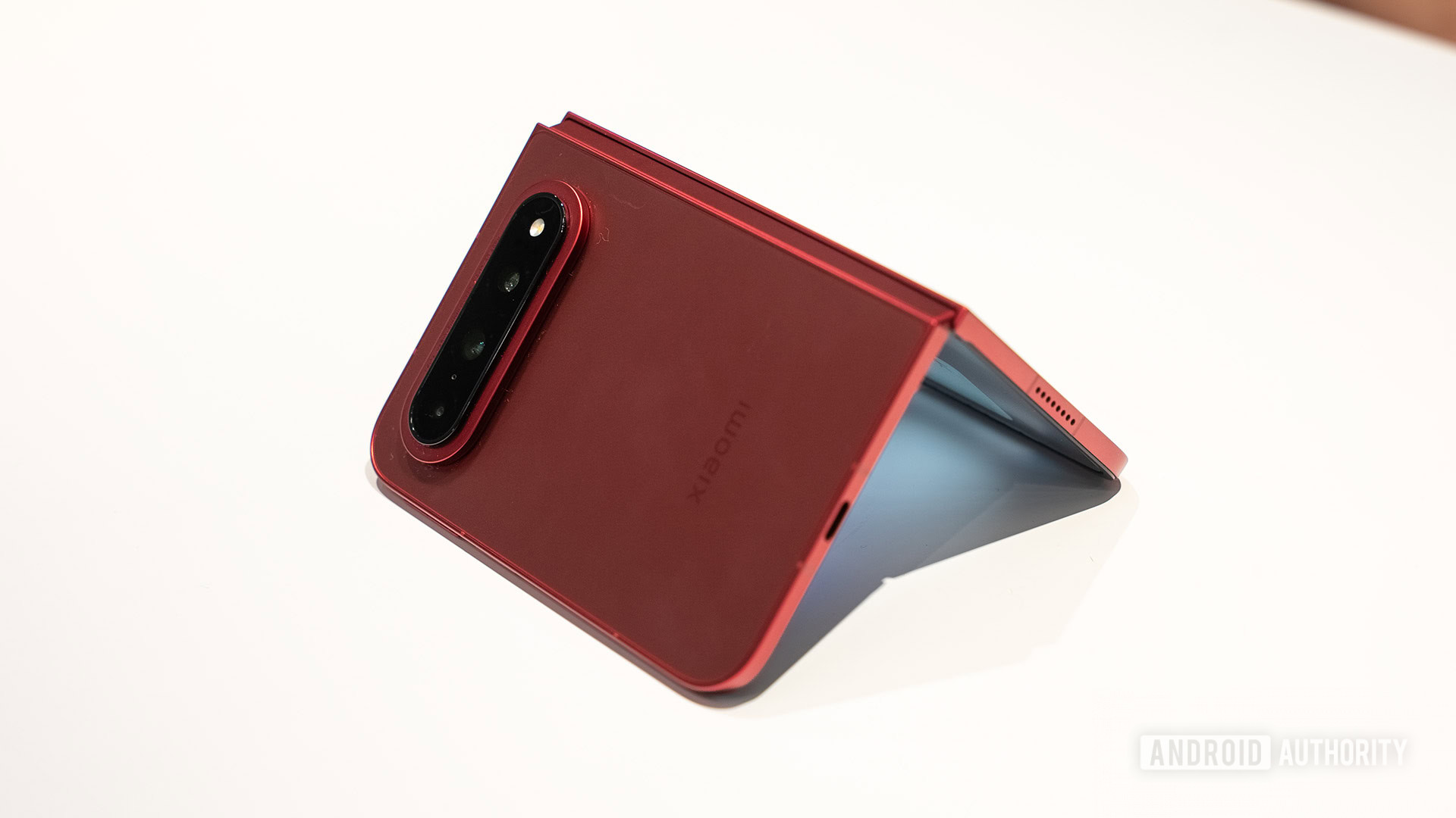 Xiaomi 18 Fold stood on side Xiaomi 18 Fold stood on side