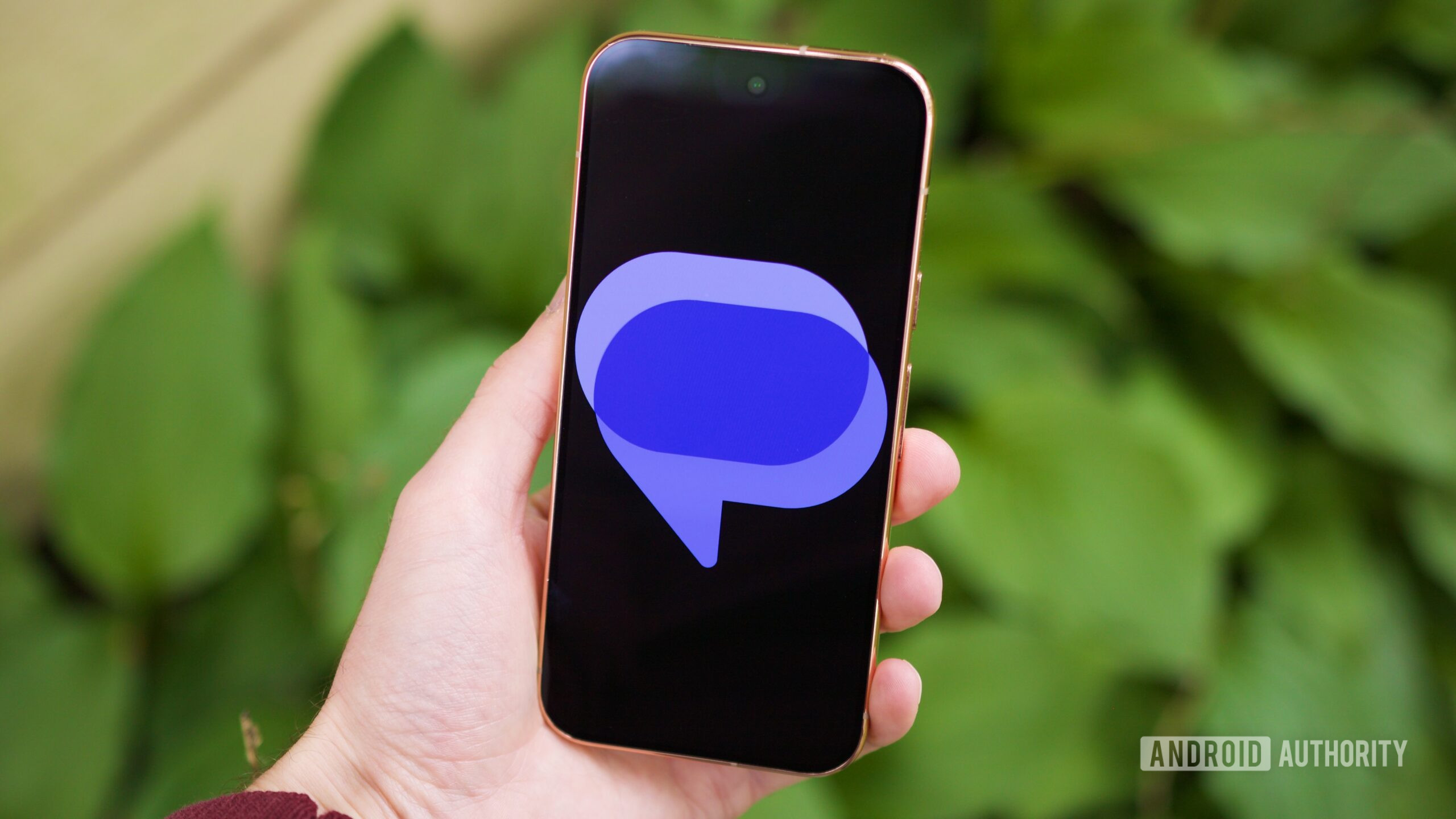 Google Messages app icon logo on a Pixel phone.