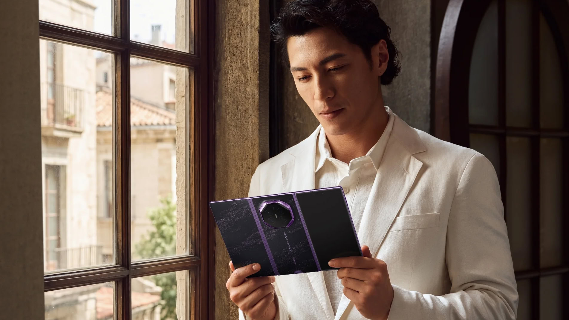 huawei mate xt2 tri folding huawei mate xt2 tri folding