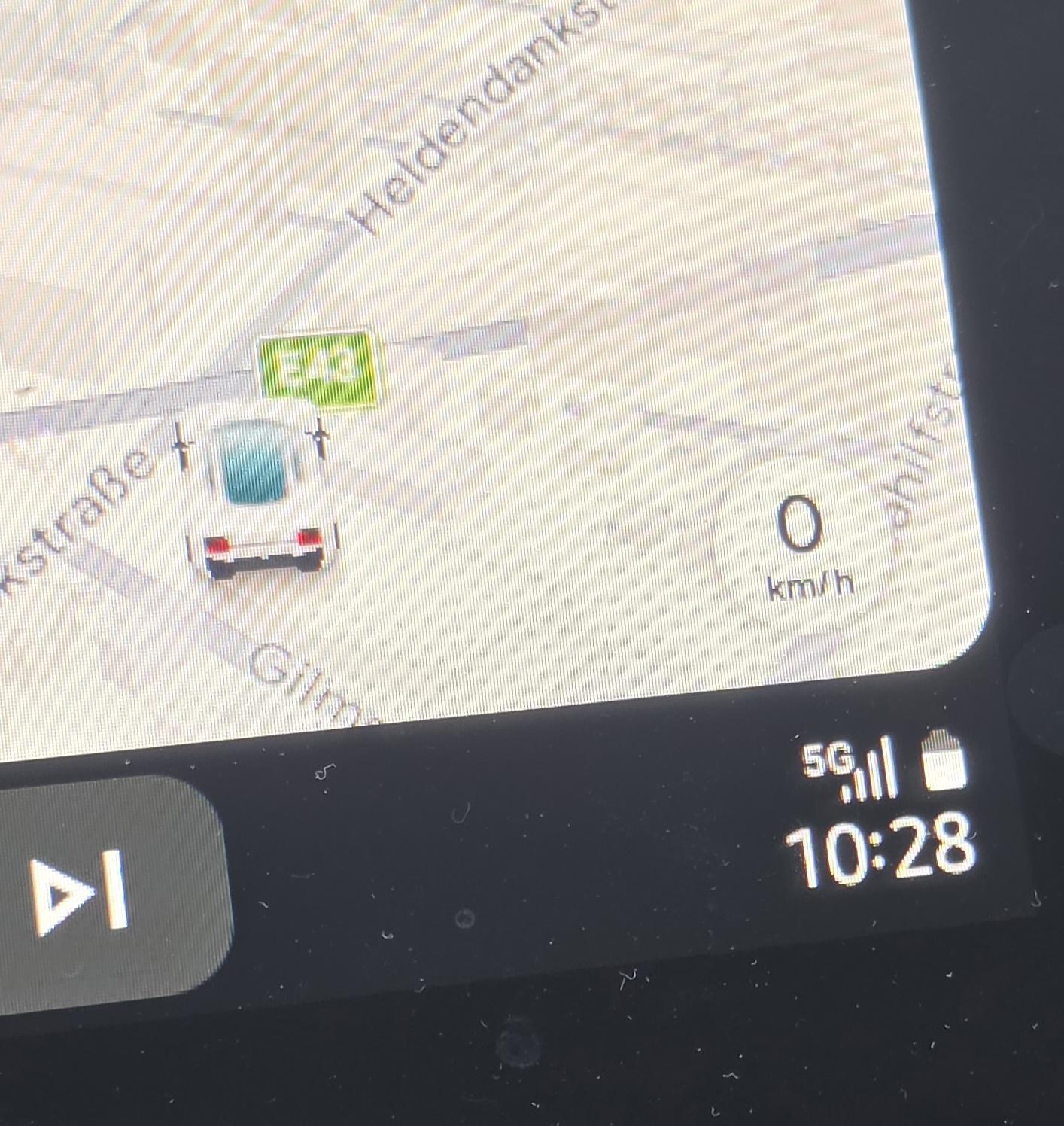 Android Auto network icon returns