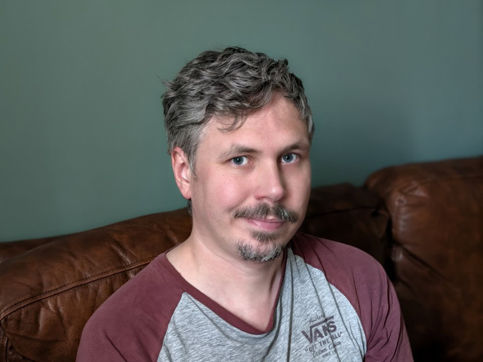 Google Pixel 11 Pro Max 2x portrait low light