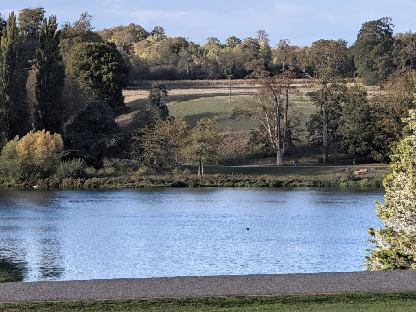 Google Pixel 11 Pro XL camera sample lake 10x