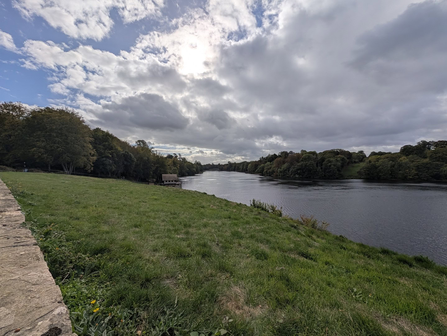 Google Pixel 11 Pro XL camera ultrawide lake
