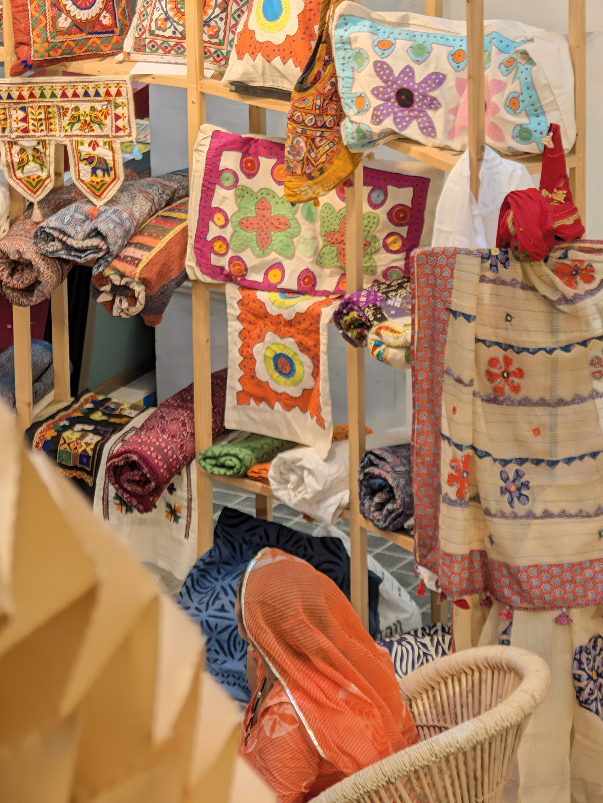 Indoors crafts market 120x