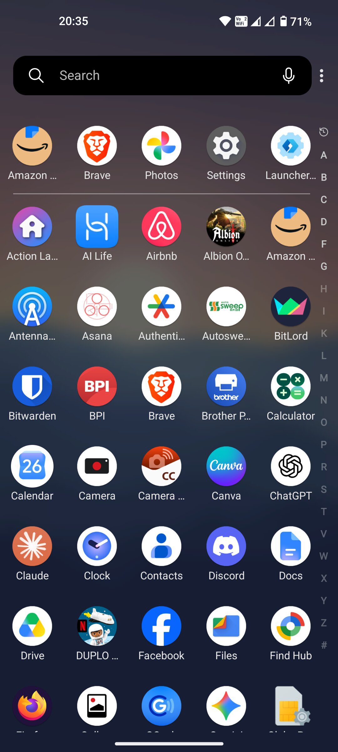 Microsoft Launcher interface on Android phone (4)