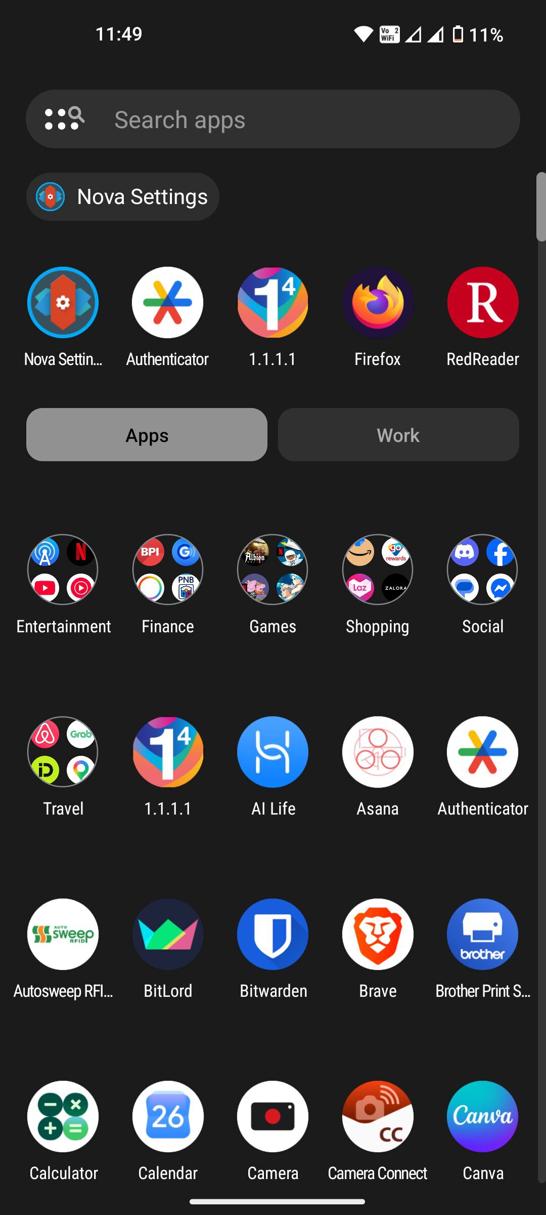Nova Launcher interface on Android phone (2)