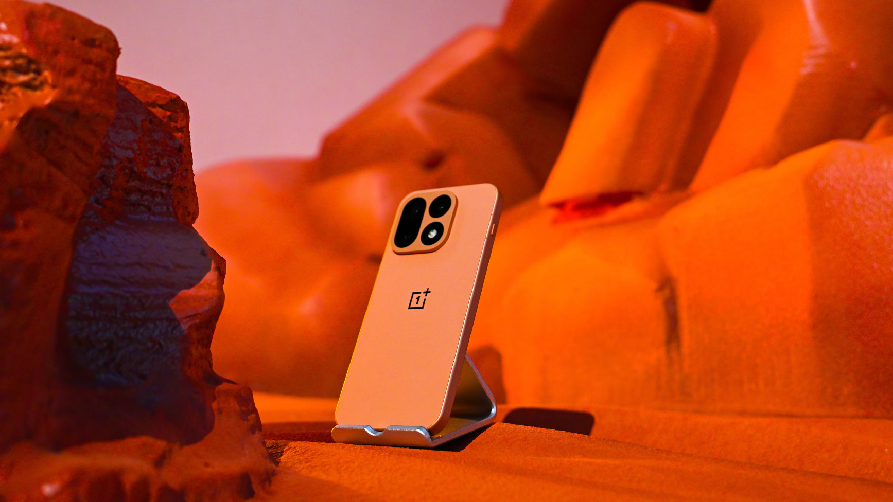 OnePlus 16 official image Weibo orange scaled