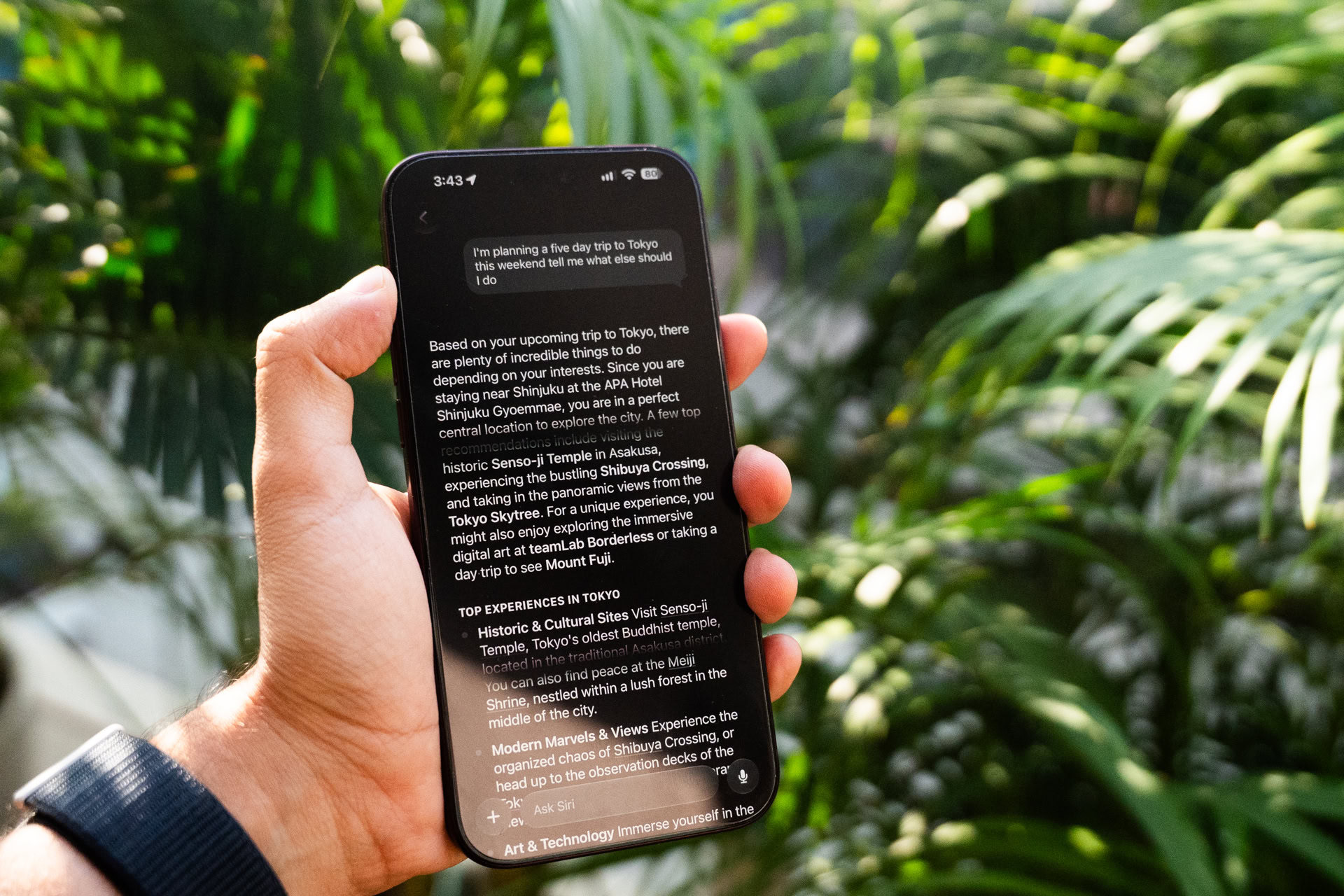 Siri AI conversation in action on iPhone 18 Pro