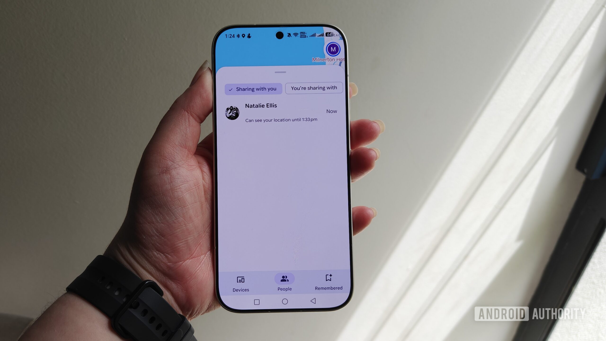 a person sharing a location in find hub a person sharing a location in find hub