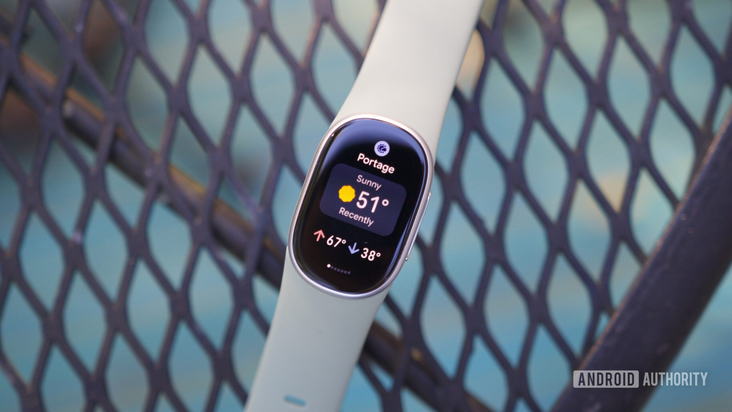 Weather tile on the Fitbit Edge.