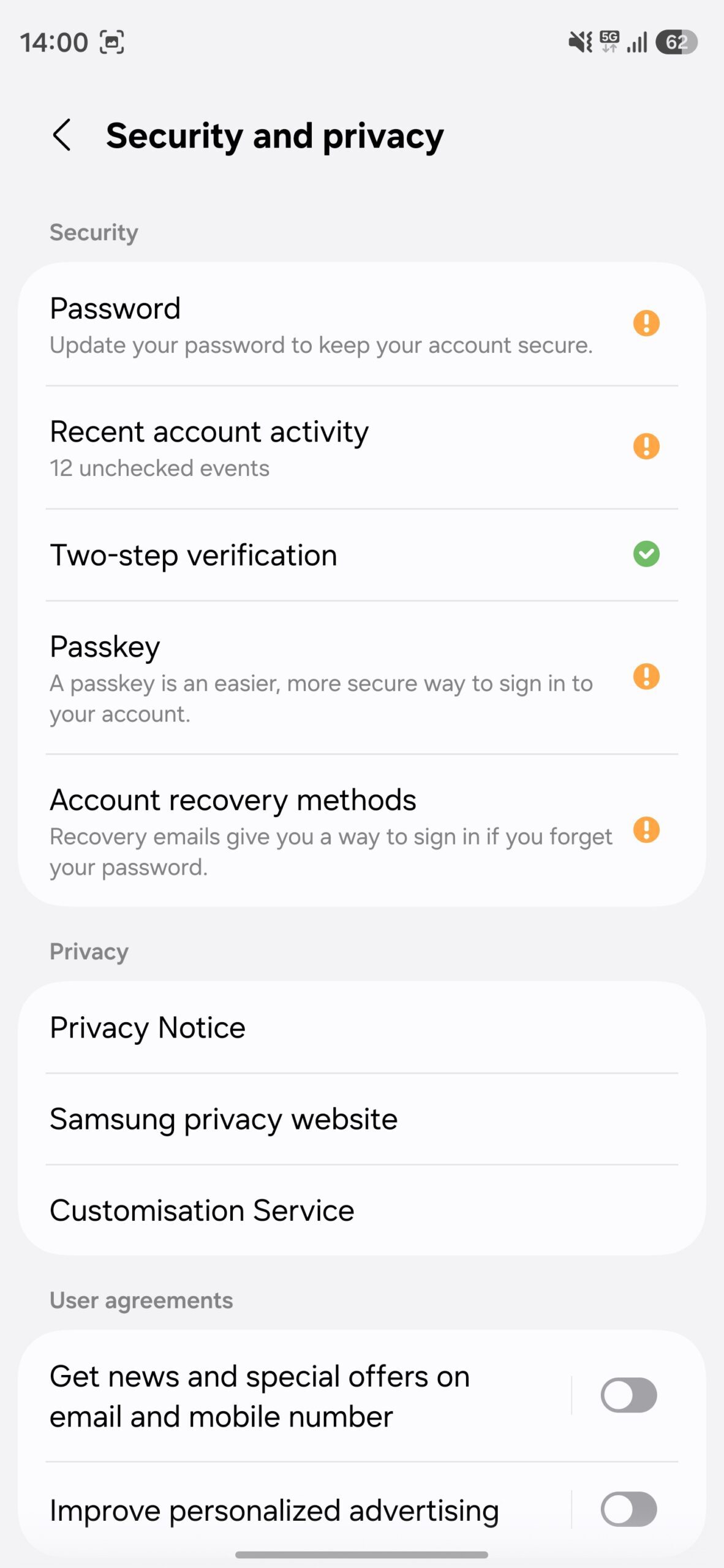 Security and privacy settings page on a Galaxy phone.