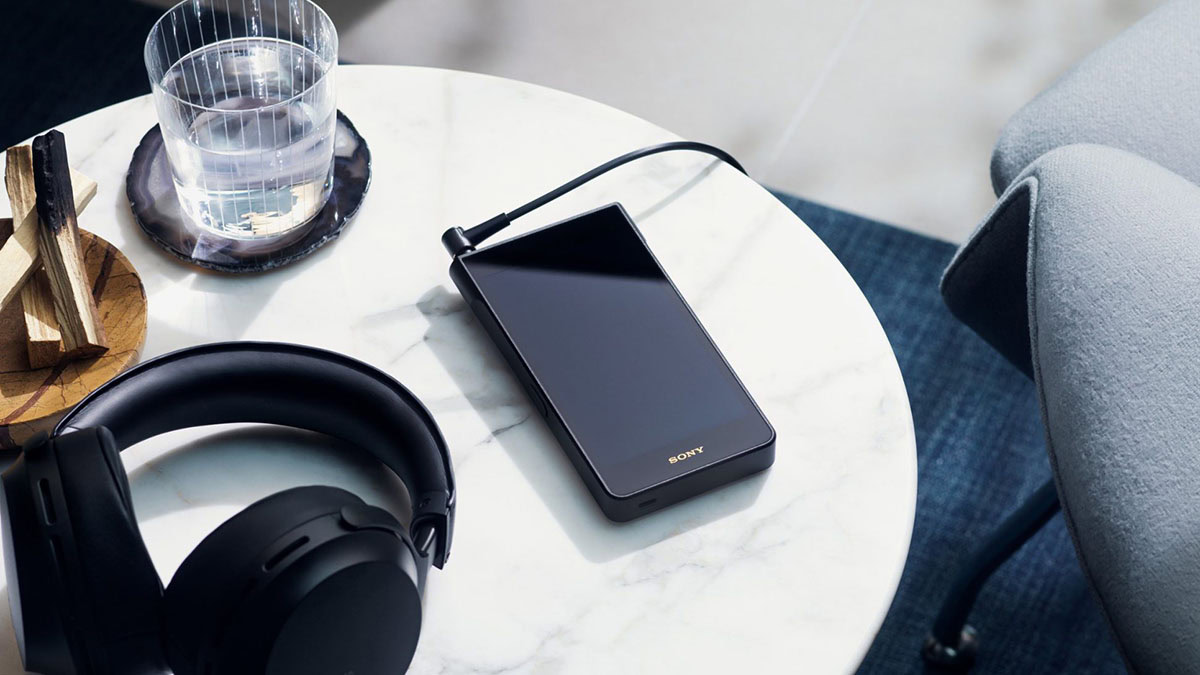 sony walkman wm1am3 on table sony walkman wm1am3 on table